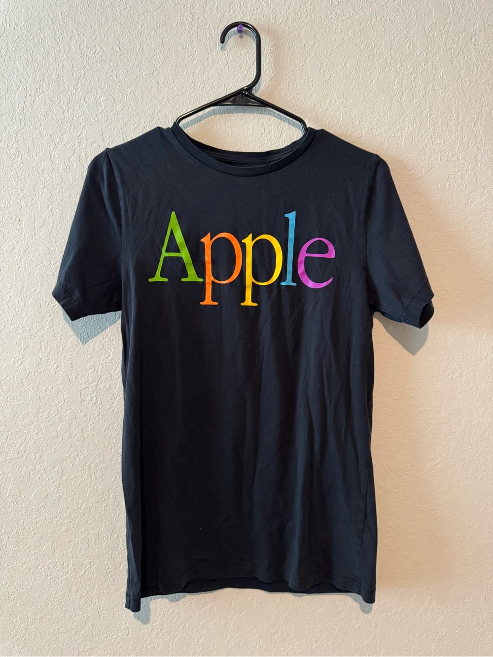 Apple Black T-Shirt XS
